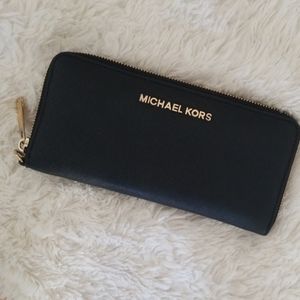 Michael Kors Clutch
